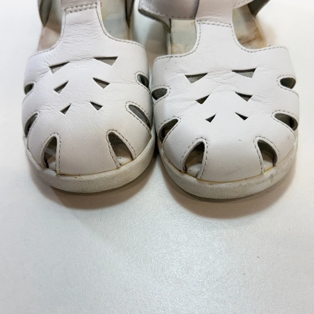 Stride Rite Munchkin Fisherman Sandals Kids 9.5W White Leather Cutout Buckle VTG